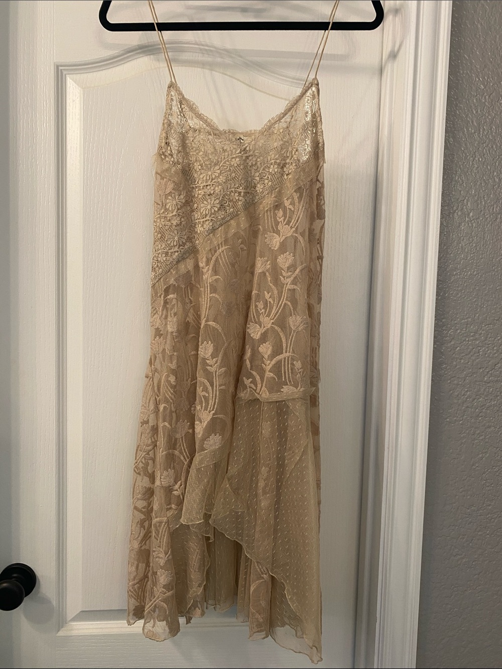 Free People Intimately Don’t Think Twice Lace Slip Maxi Dress Cream Tan small